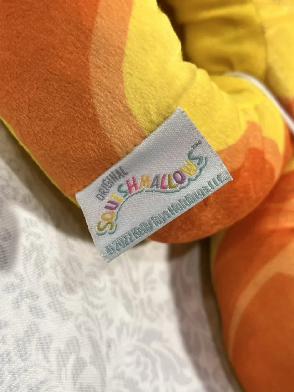 Squishmallow Bijan Dumbo Octopus Slippers Big Kids Size 2-3 KELLYTOY